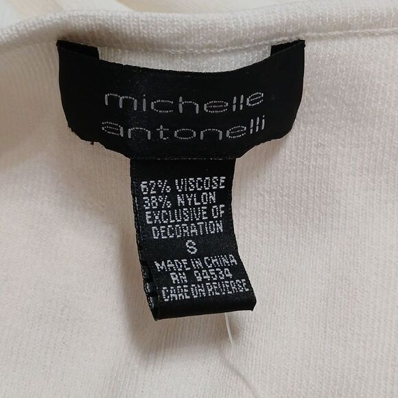 Michelle Antonelli  cream color sleeveless light weight sweater  Sz S NWT - Picture 5 of 5